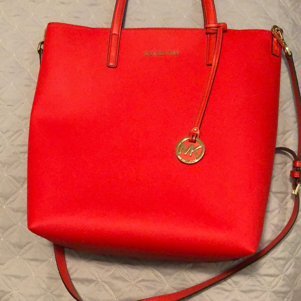 Michael Kors Large Hayley Tote (Shoulder)